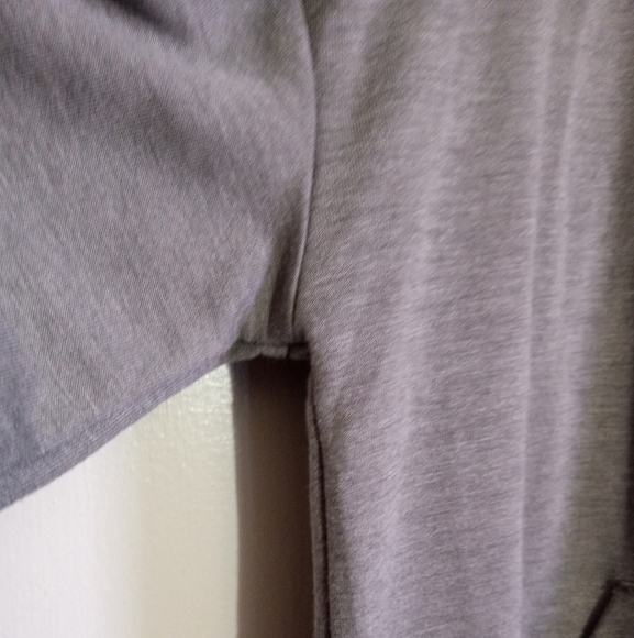 Banana Republic gray zip up lounge hoodie with balloon sleeves and elastic cuffs - Picture 5 of 9